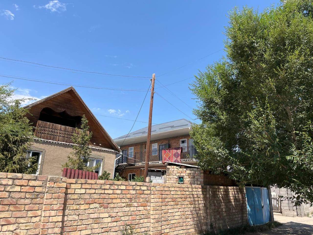 "Bilim" Guest House Tamchy Exterior foto