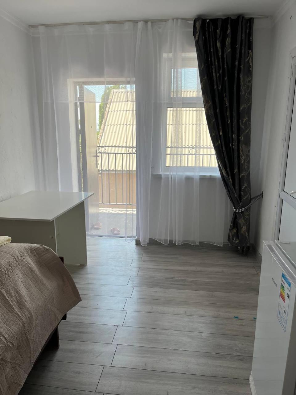 "Bilim" Guest House Tamchy Exterior foto